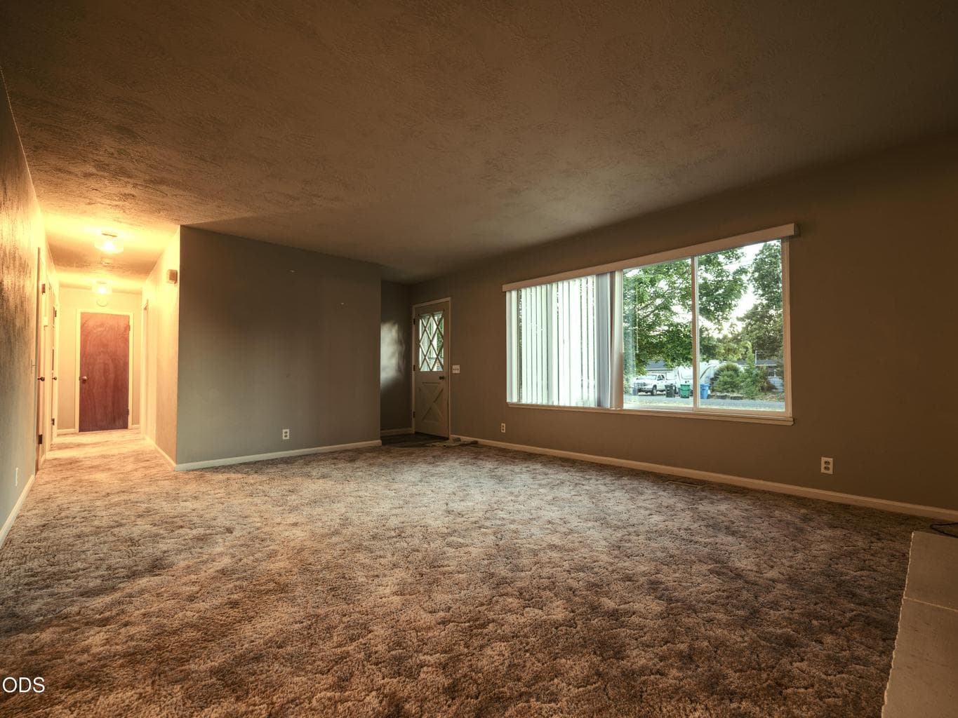Photo of 1921 Regina Way 3 of 29