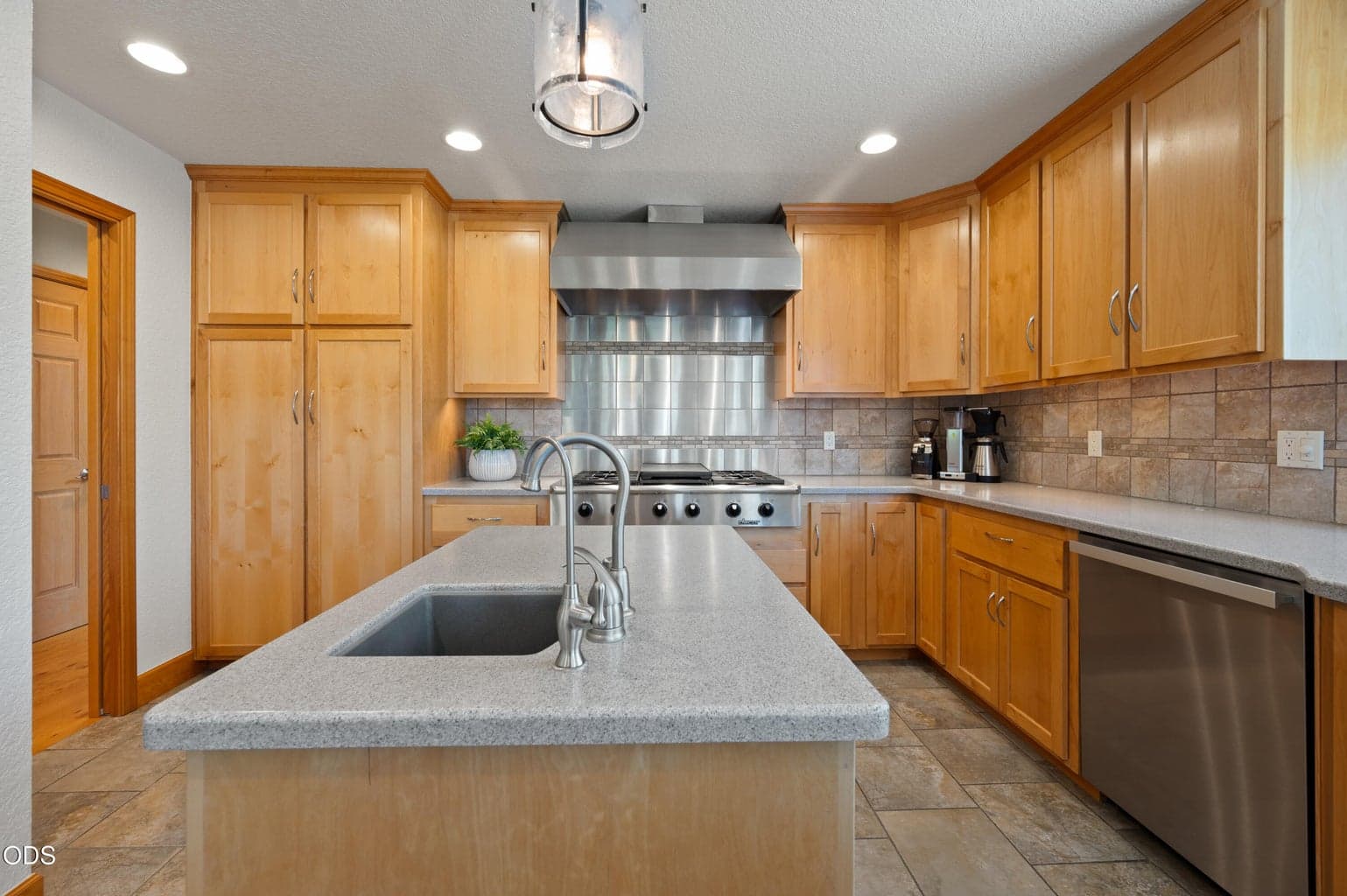 Photo of 4211 NW Lower Village Road 23 of 59