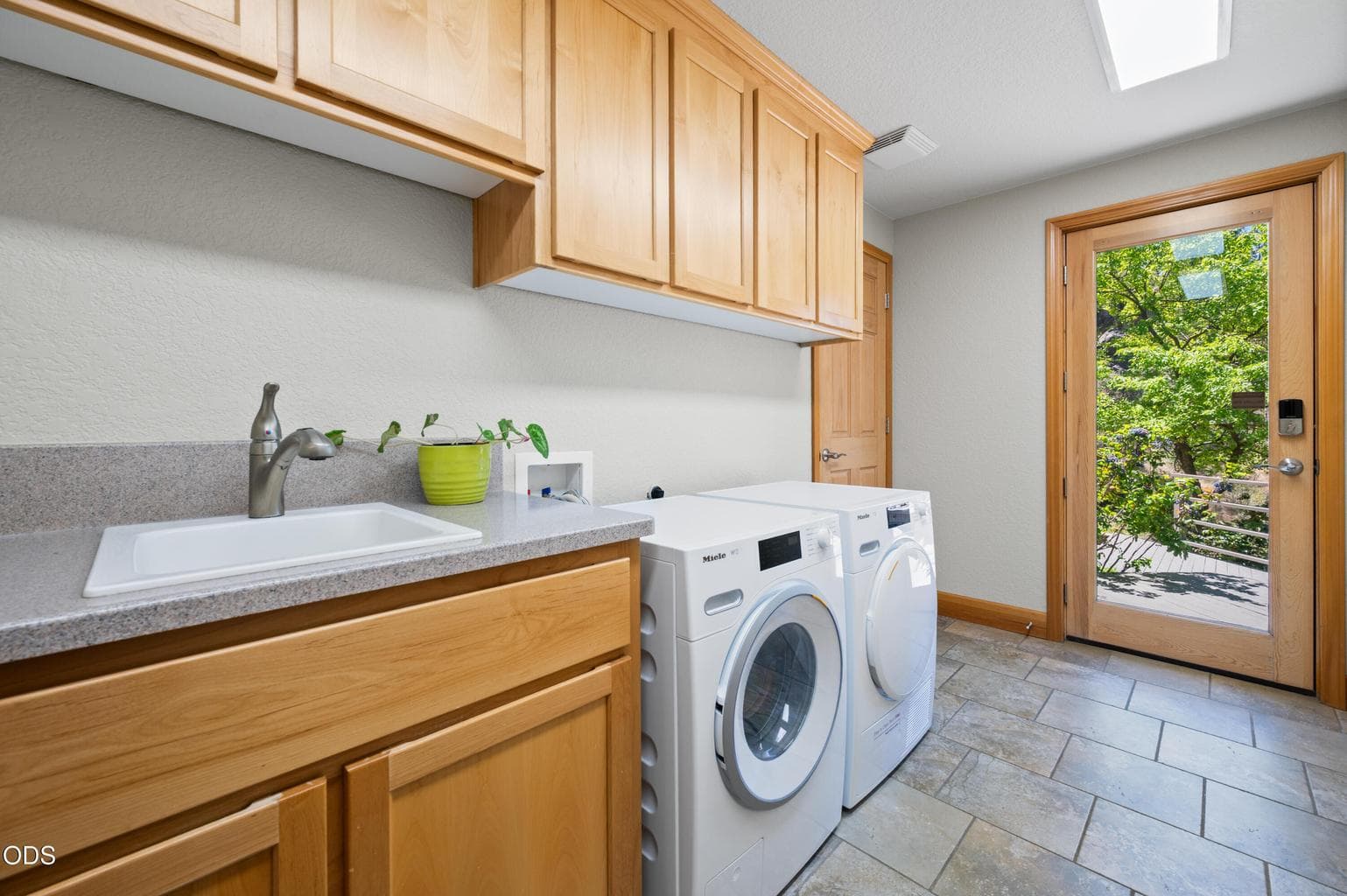 Photo of 4211 NW Lower Village Road 32 of 59