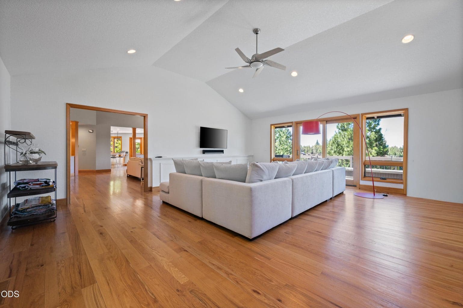 Located on the main level off the Great Room, this space is ideal for gathering overlooking more stunning canyon and river views.