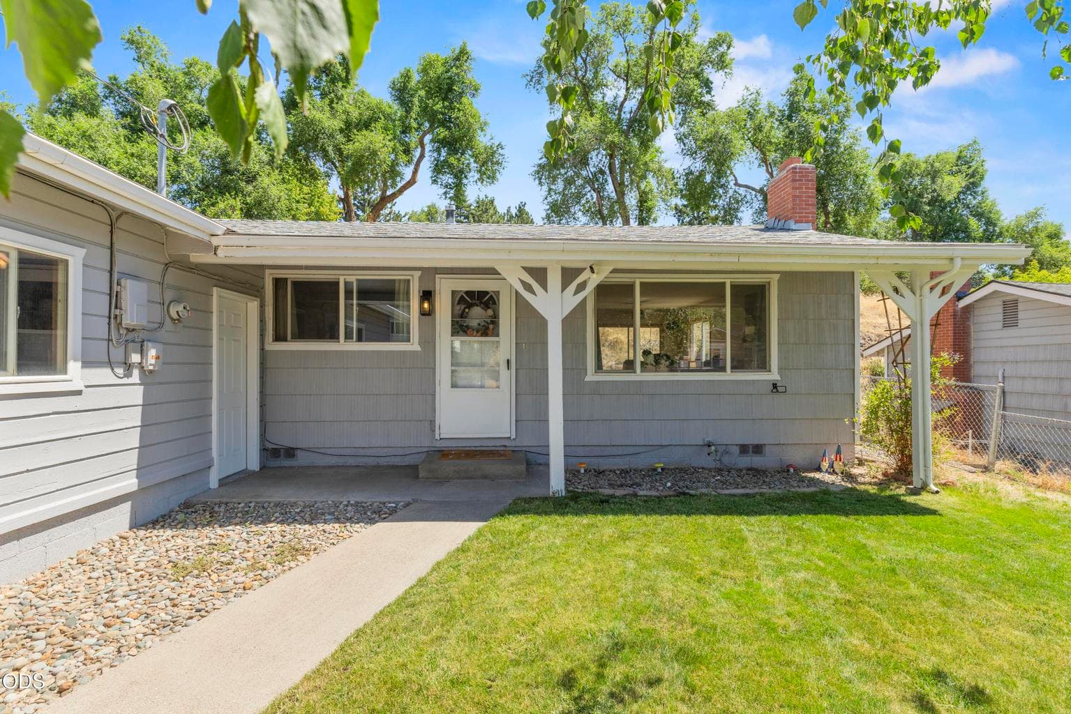 Photo of 2345 California Avenue 4 of 31