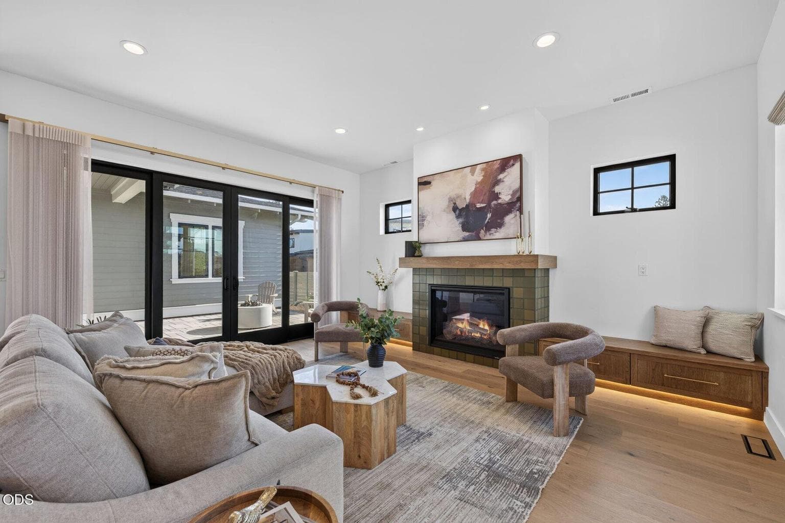 Photo of 3356 Celilo Lane 5 of 61