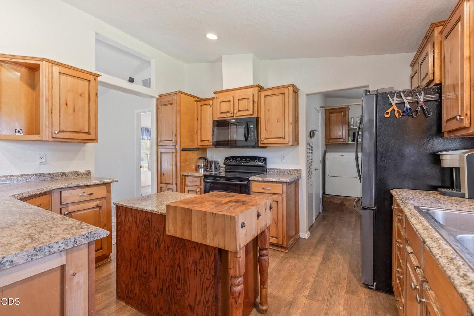 Photo of 52555 Railroad Street 8 of 36