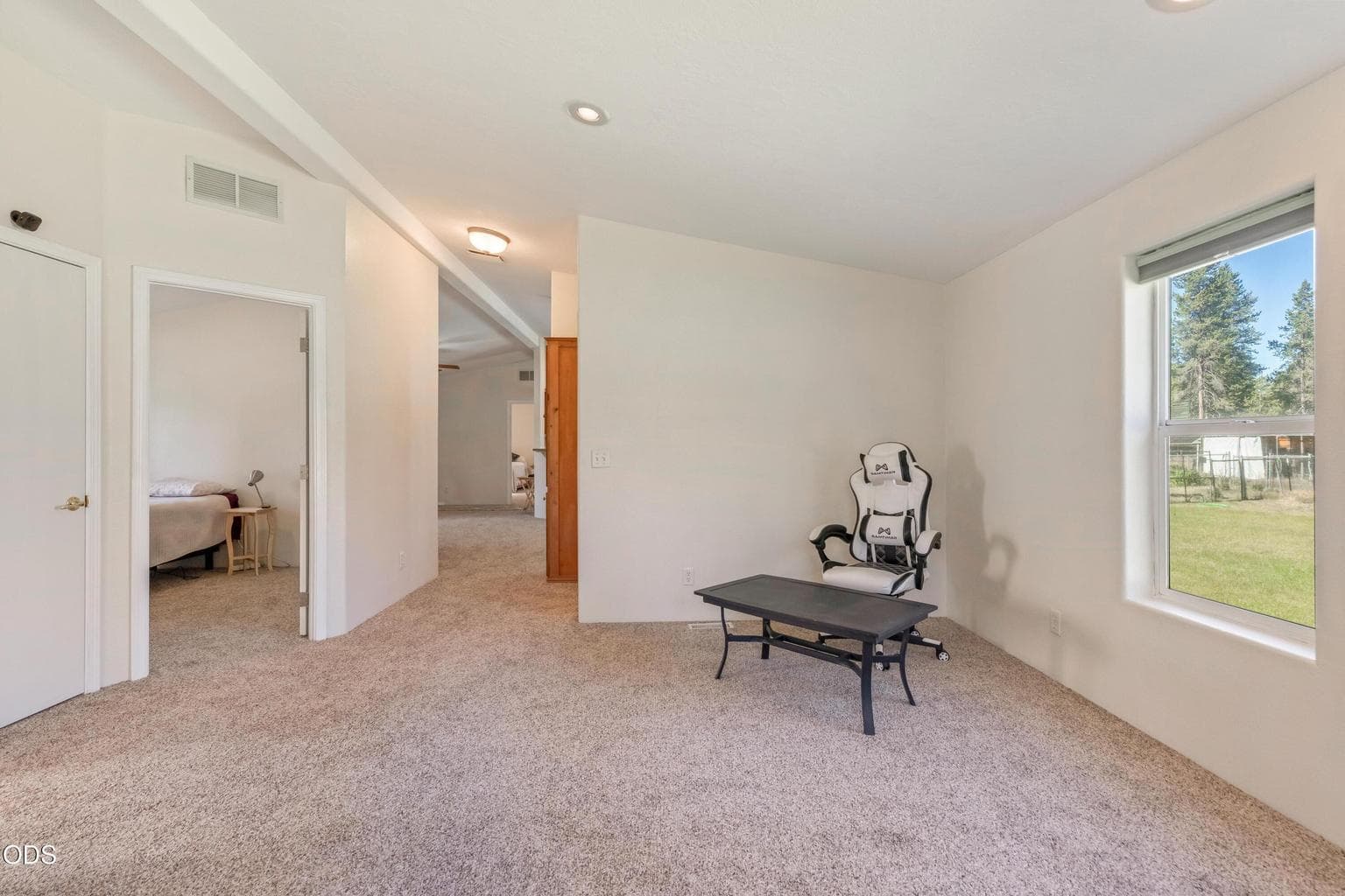Photo of 52555 Railroad Street 11 of 36