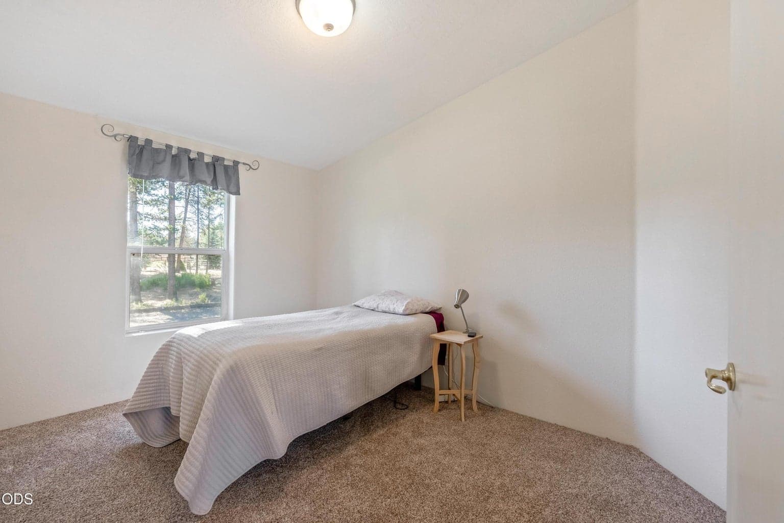Photo of 52555 Railroad Street 16 of 36