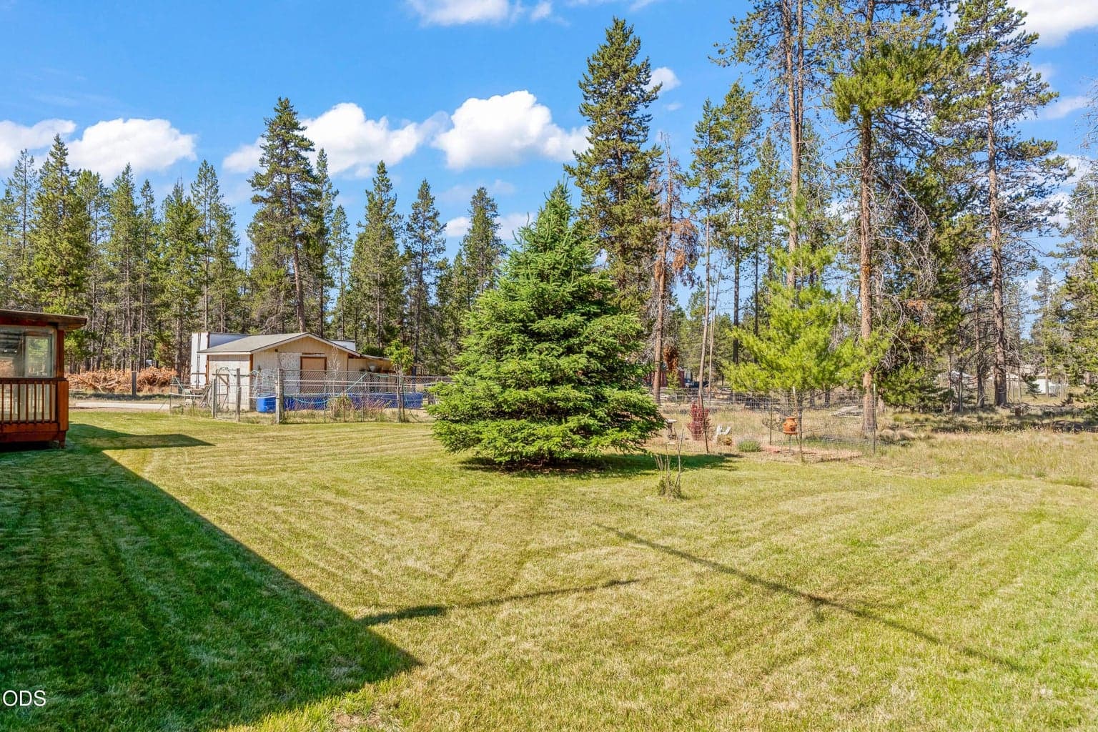 Photo of 52555 Railroad Street 29 of 36