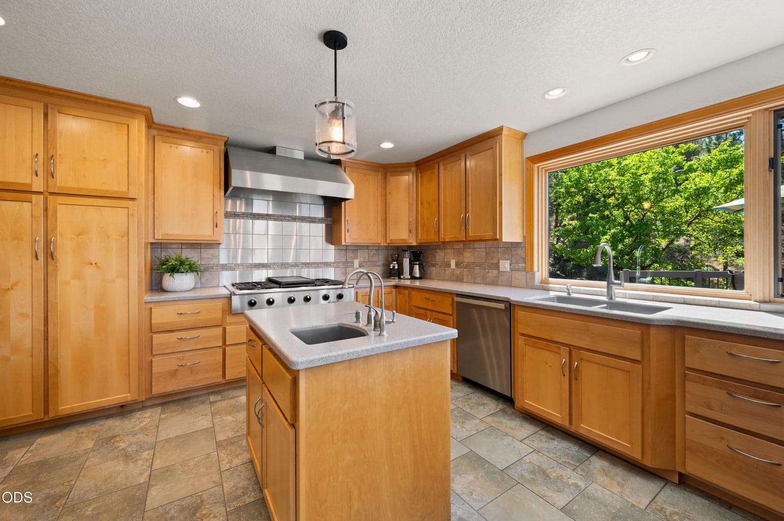 Photo of 4211 NW Lower Village Road 21 of 59