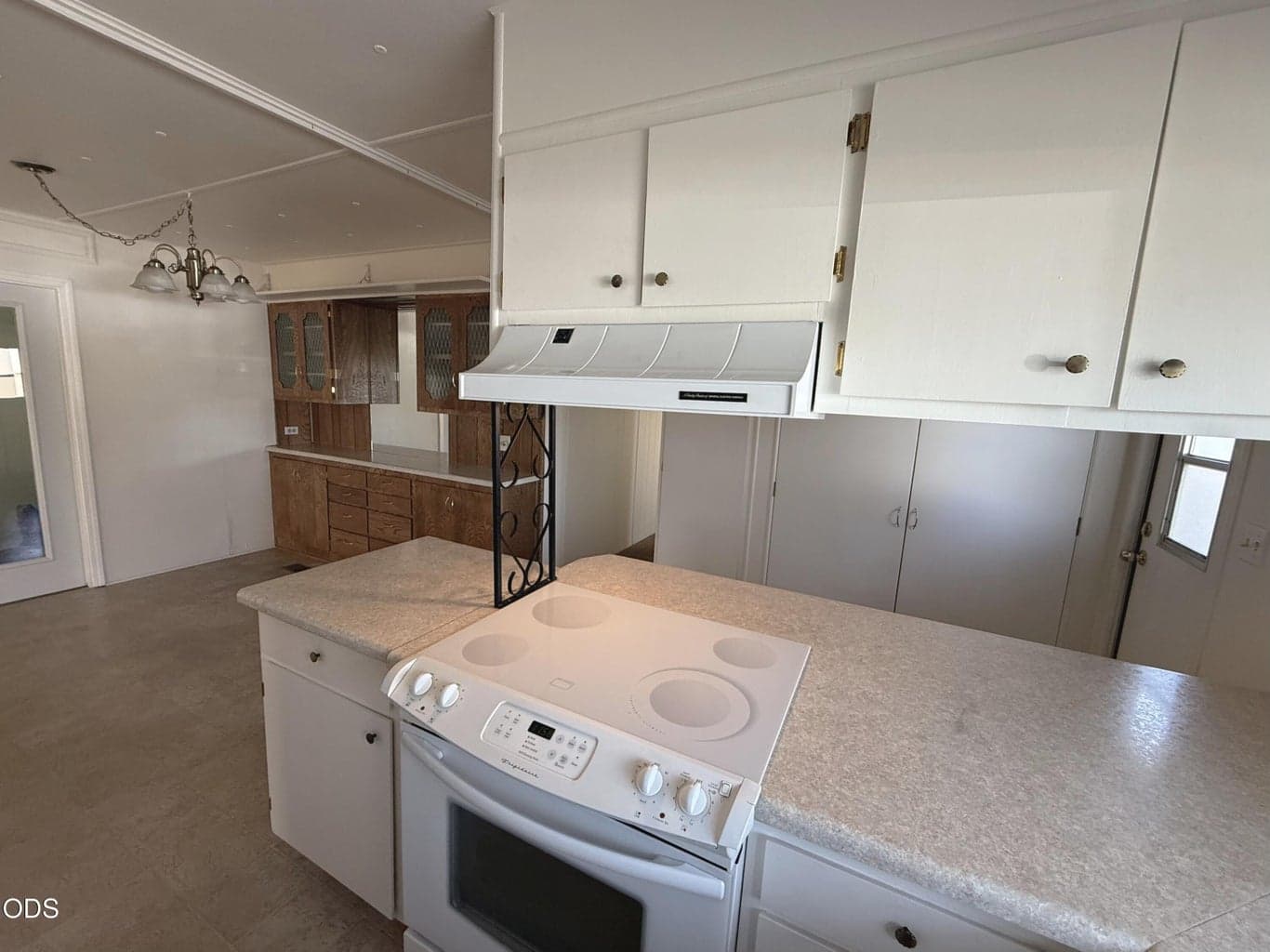 Photo of 2252 Table Rock Road 5 of 12