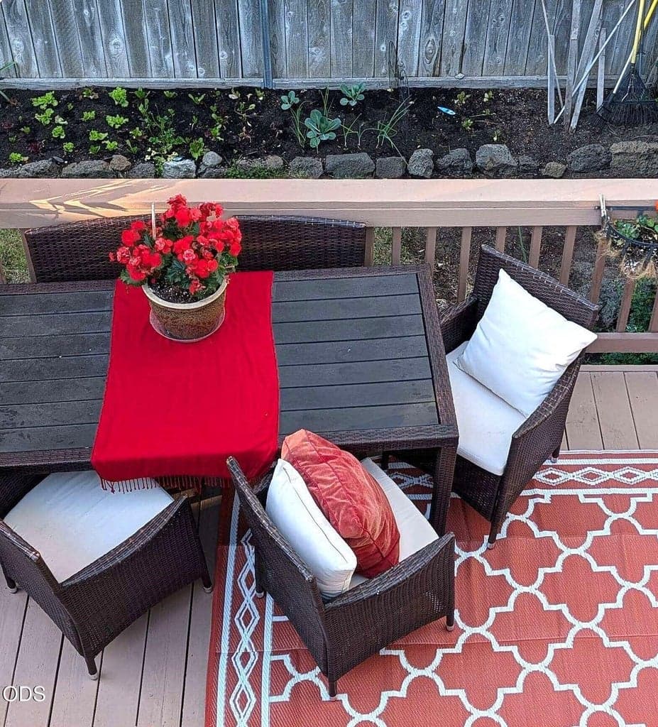 Front deck