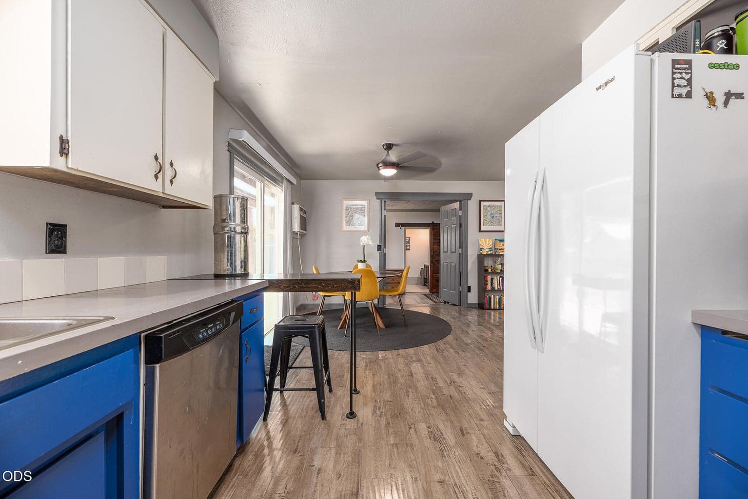 Photo of 1670 SE Mountain View Drive 12 of 61