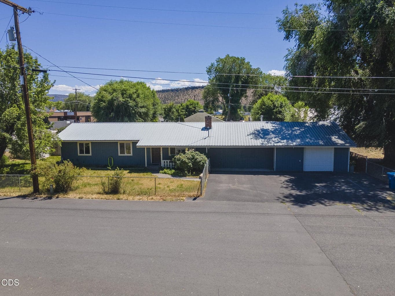 1670 Mountain View Drive