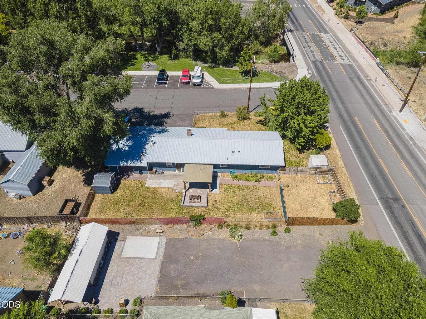 Photo of 1670 SE Mountain View Drive 40 of 61