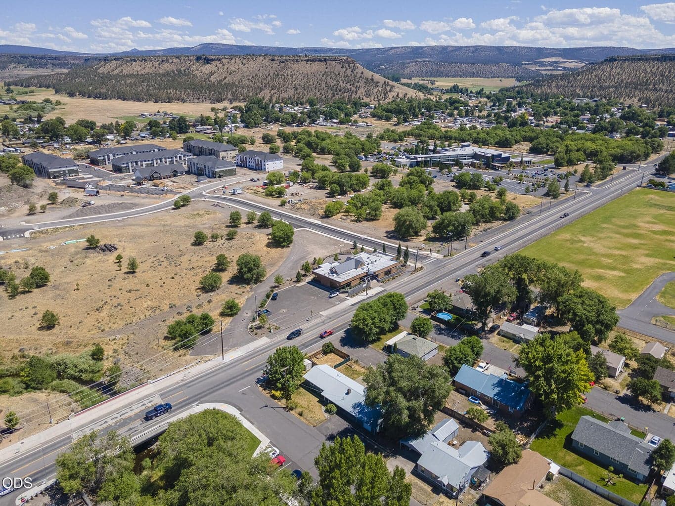 Photo of 1670 SE Mountain View Drive 52 of 61