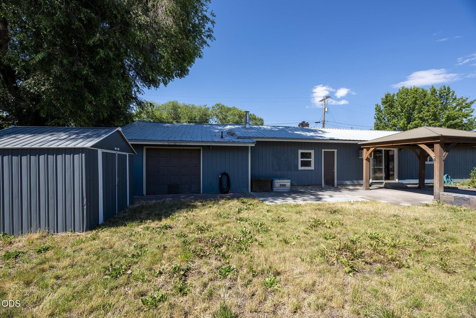 Photo of 1670 SE Mountain View Drive 37 of 61