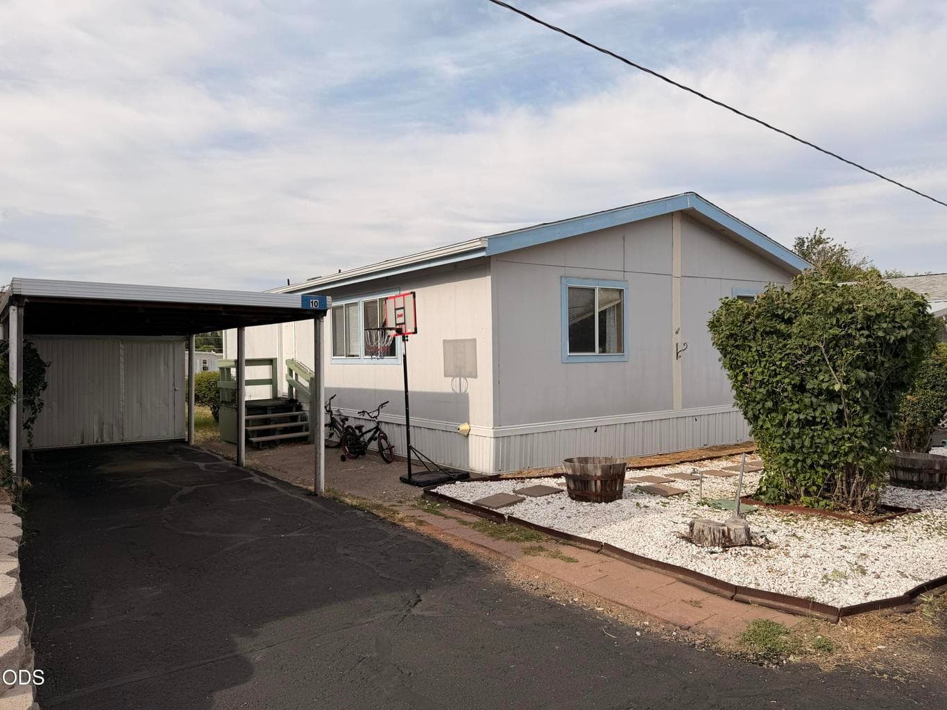 Photo of 2241 Greensprings Drive 2 of 27