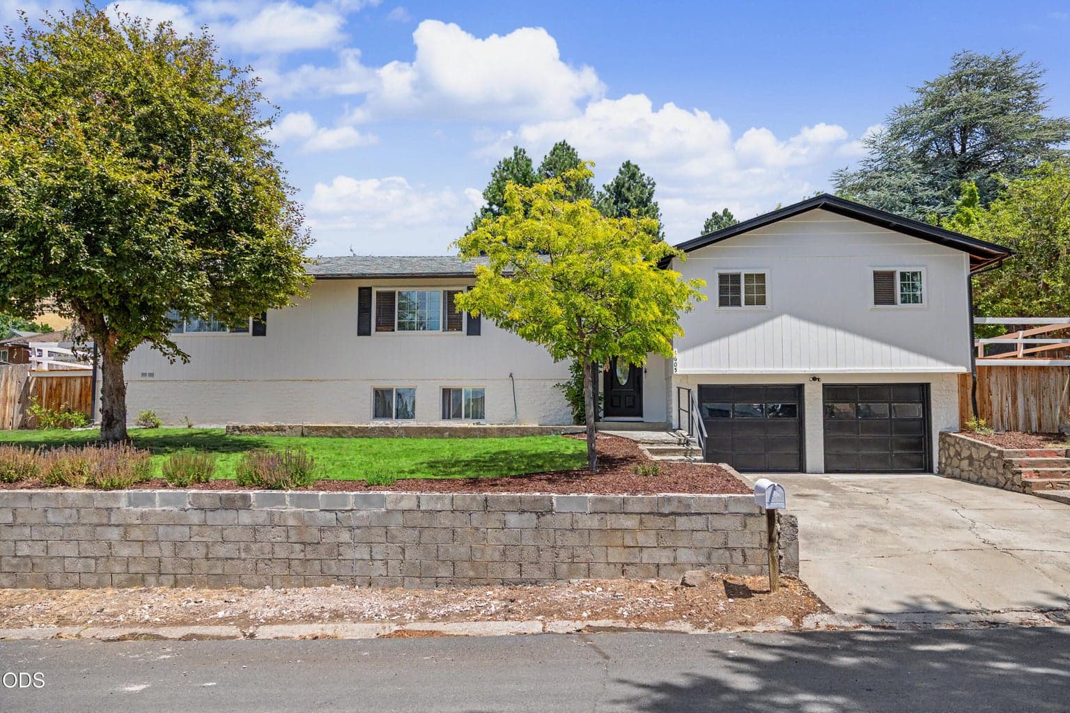 Photo of 1605 Tamera Drive 1 of 37