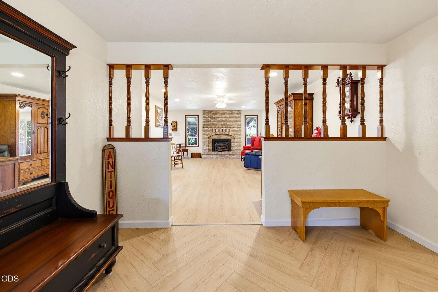 Photo of 2901 Leonard Avenue 3 of 28