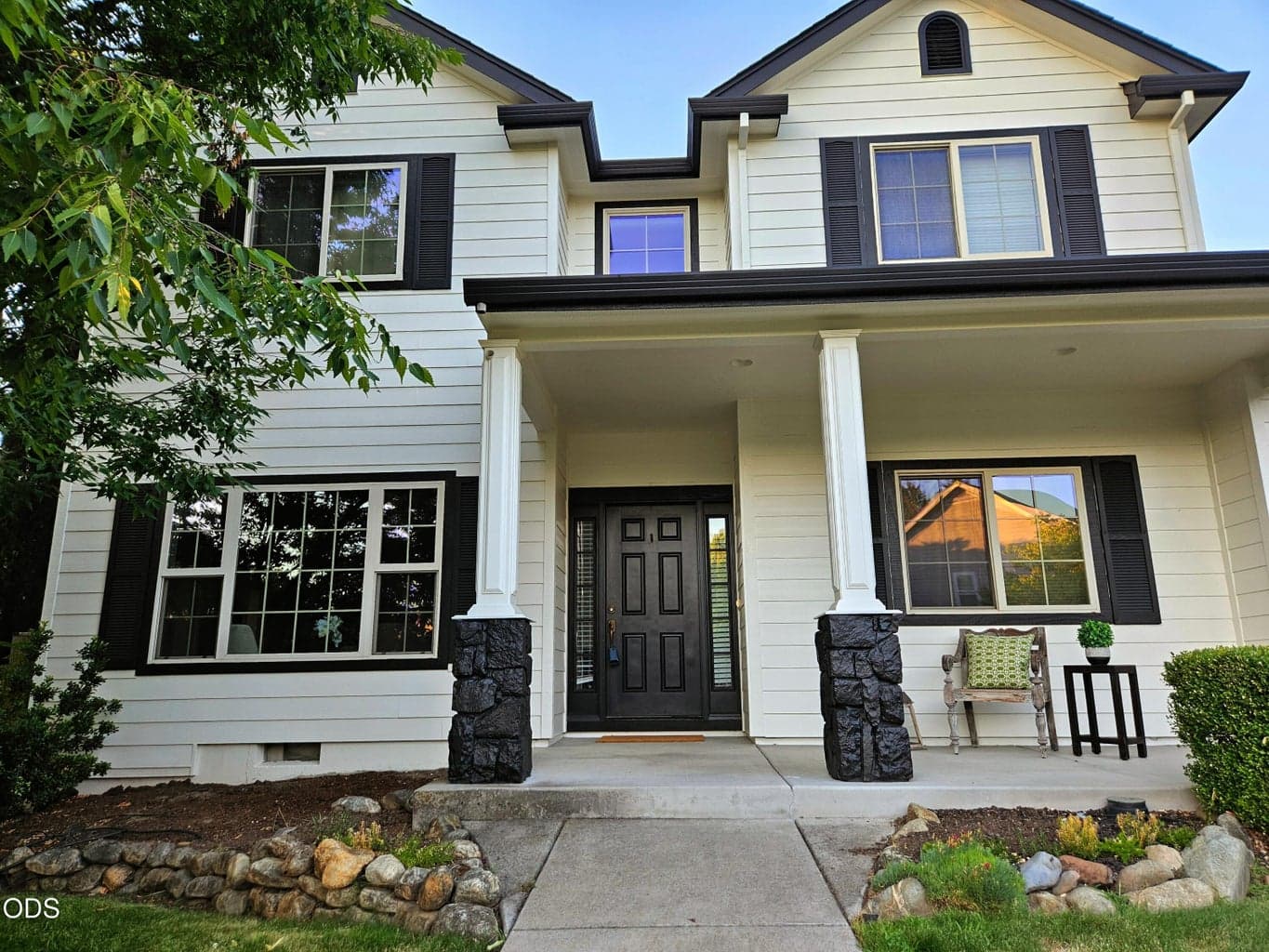 Photo of 241 Fieldbrook Court 4 of 29