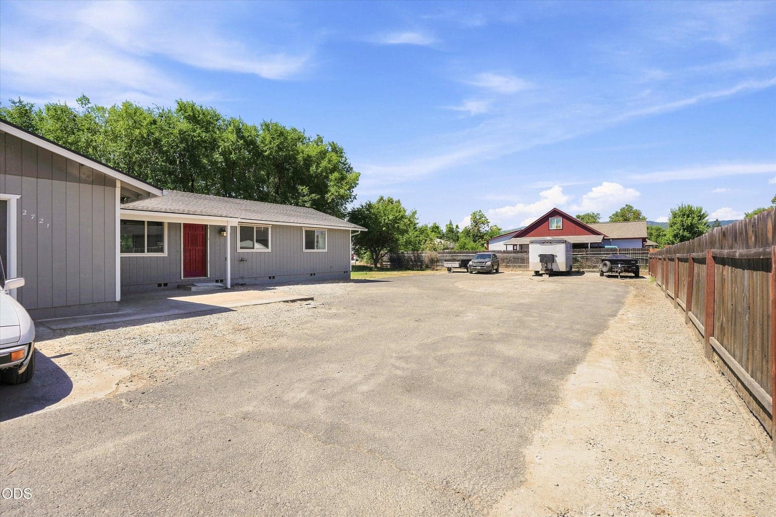 Photo of 2721 Howard Avenue 3 of 42