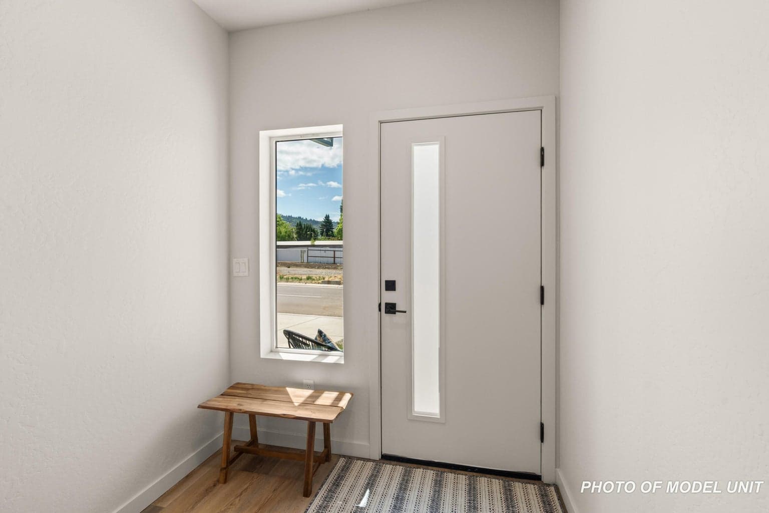 Photo of 2028 Sunset Drive 3 of 26