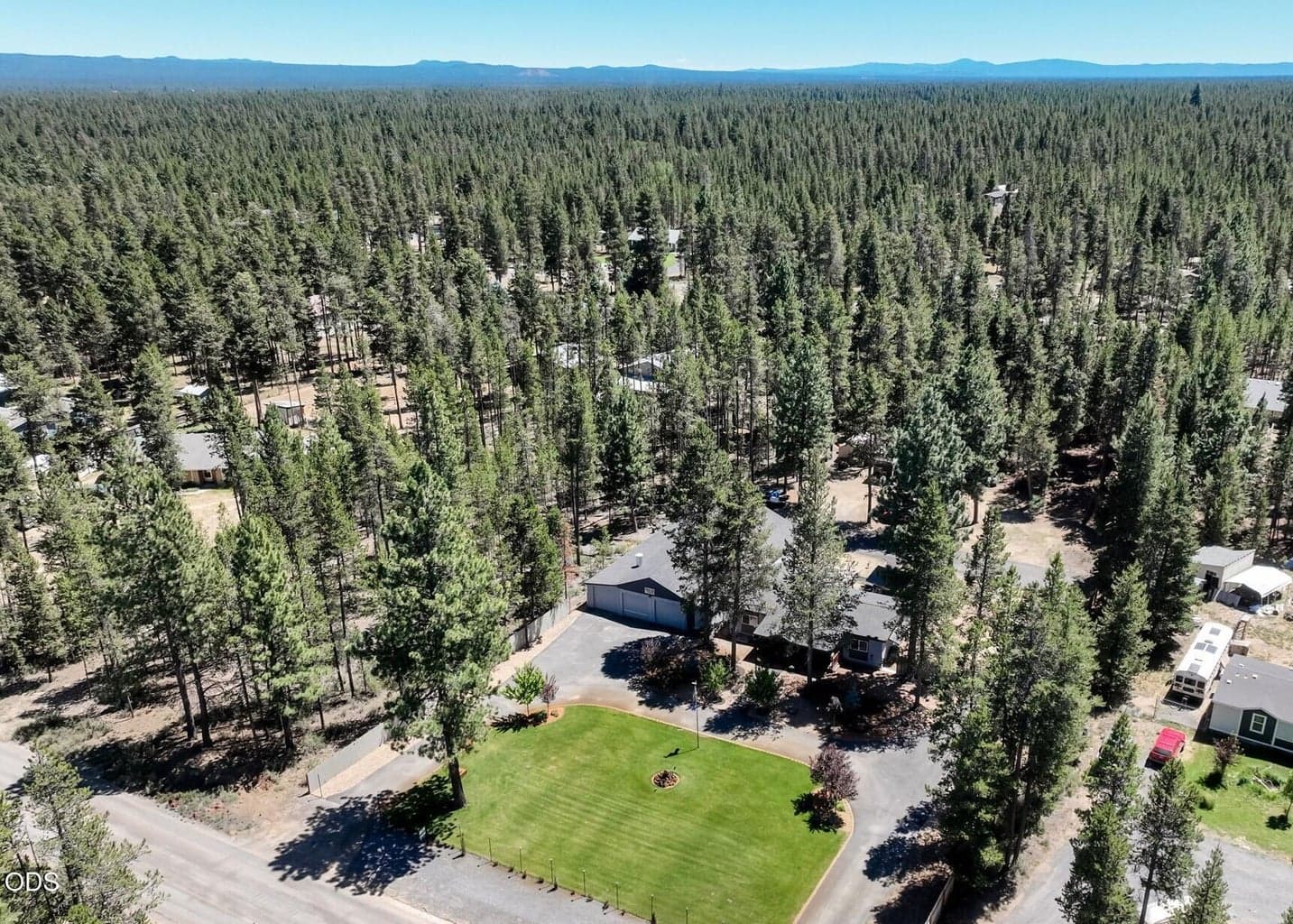 Photo of 15775 Twin Drive 4 of 45