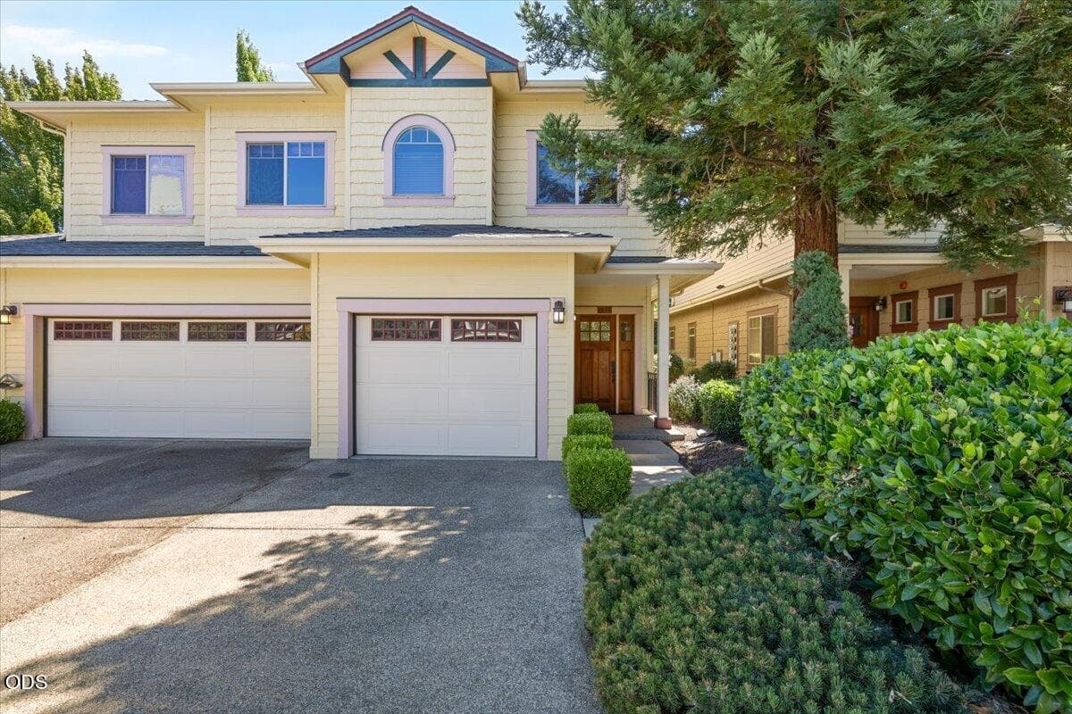 Front of Townhome