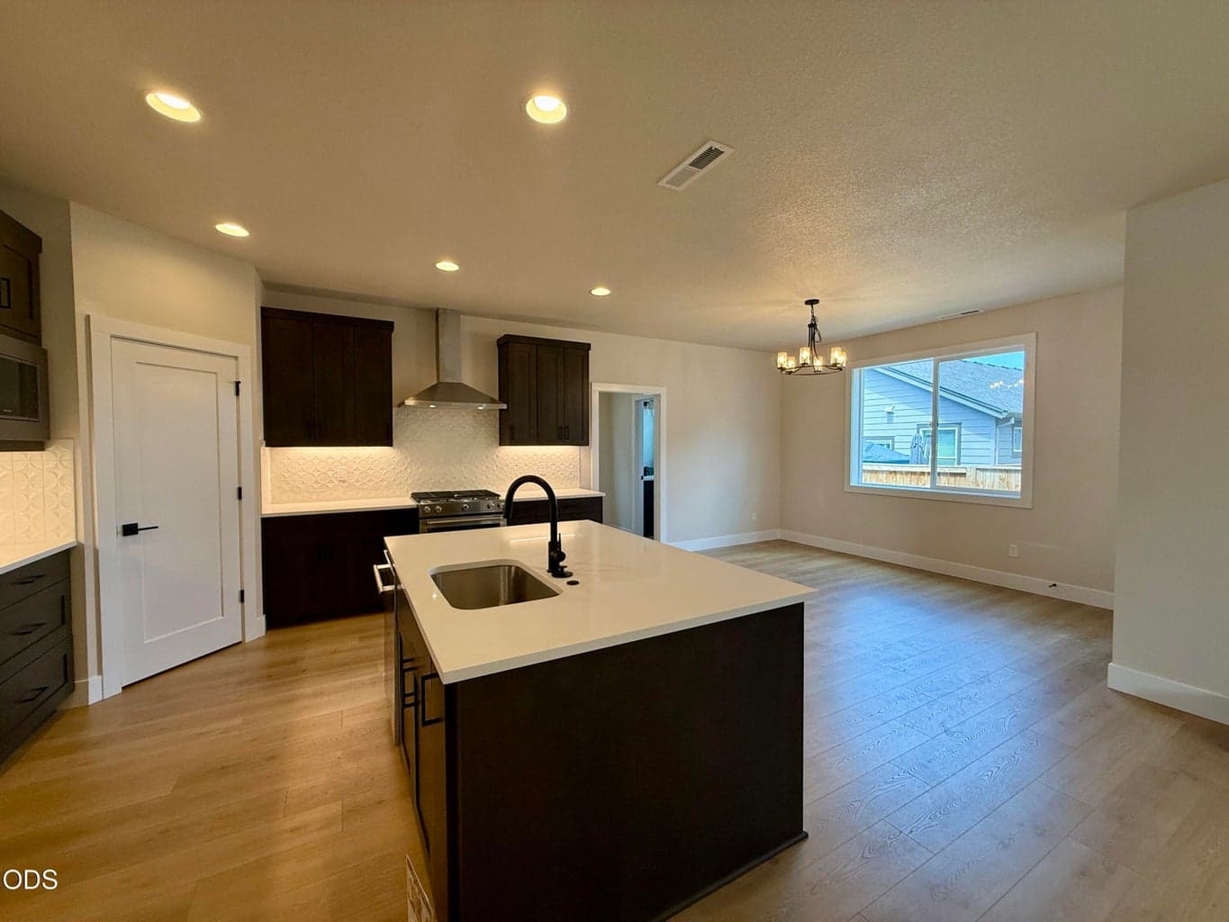 Photo of 21421 Krakatoa Court 9 of 42