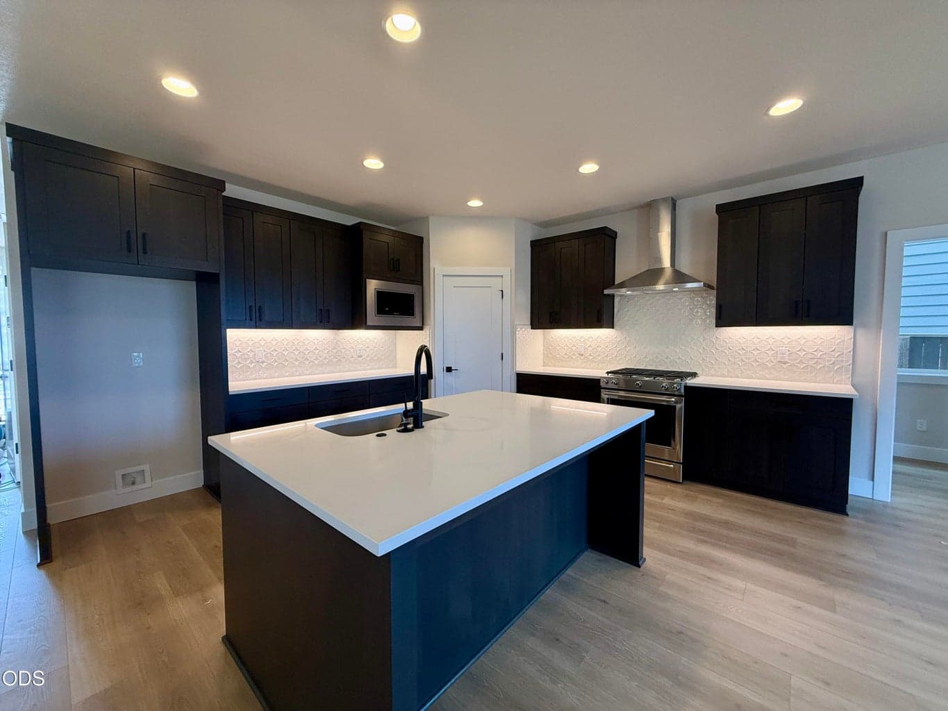 Photo of 21421 Krakatoa Court 8 of 42