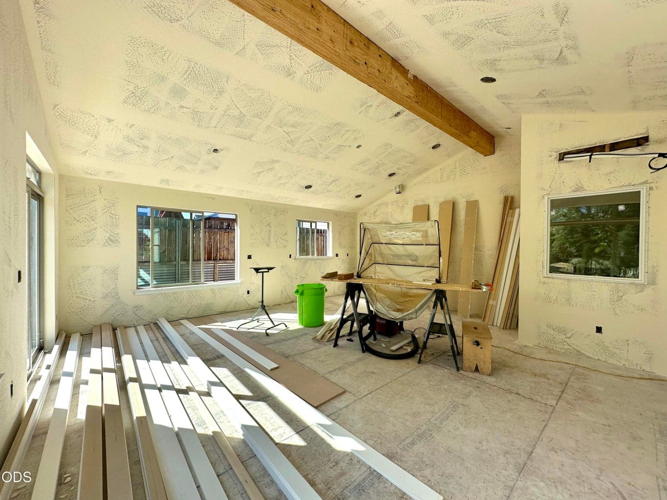 Photo of 312 Lithia Avenue 4 of 33