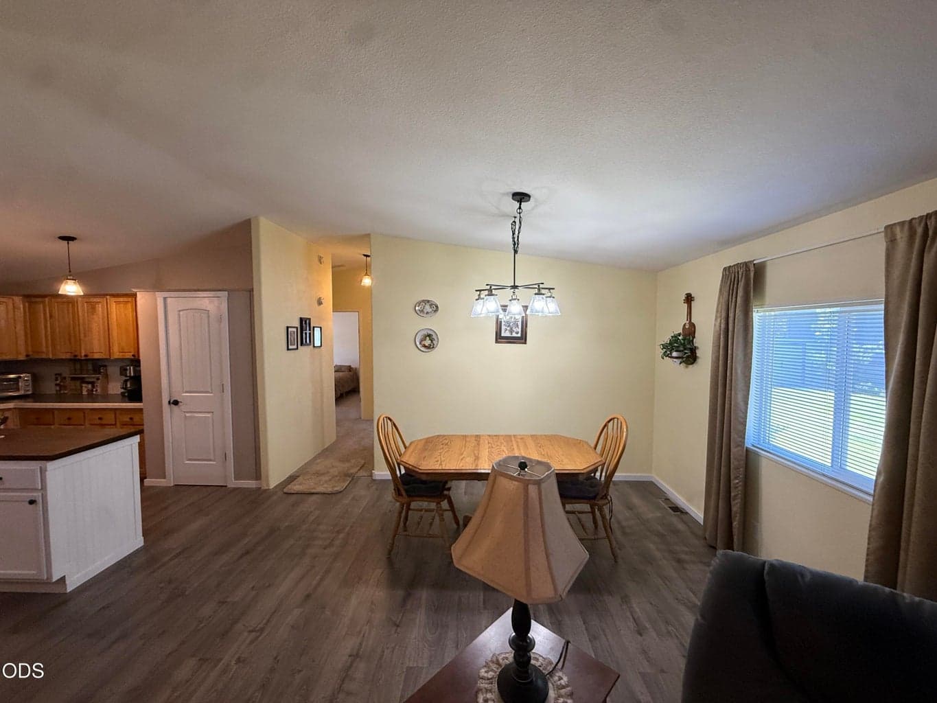 Photo of 345 SW C Street 11 of 31