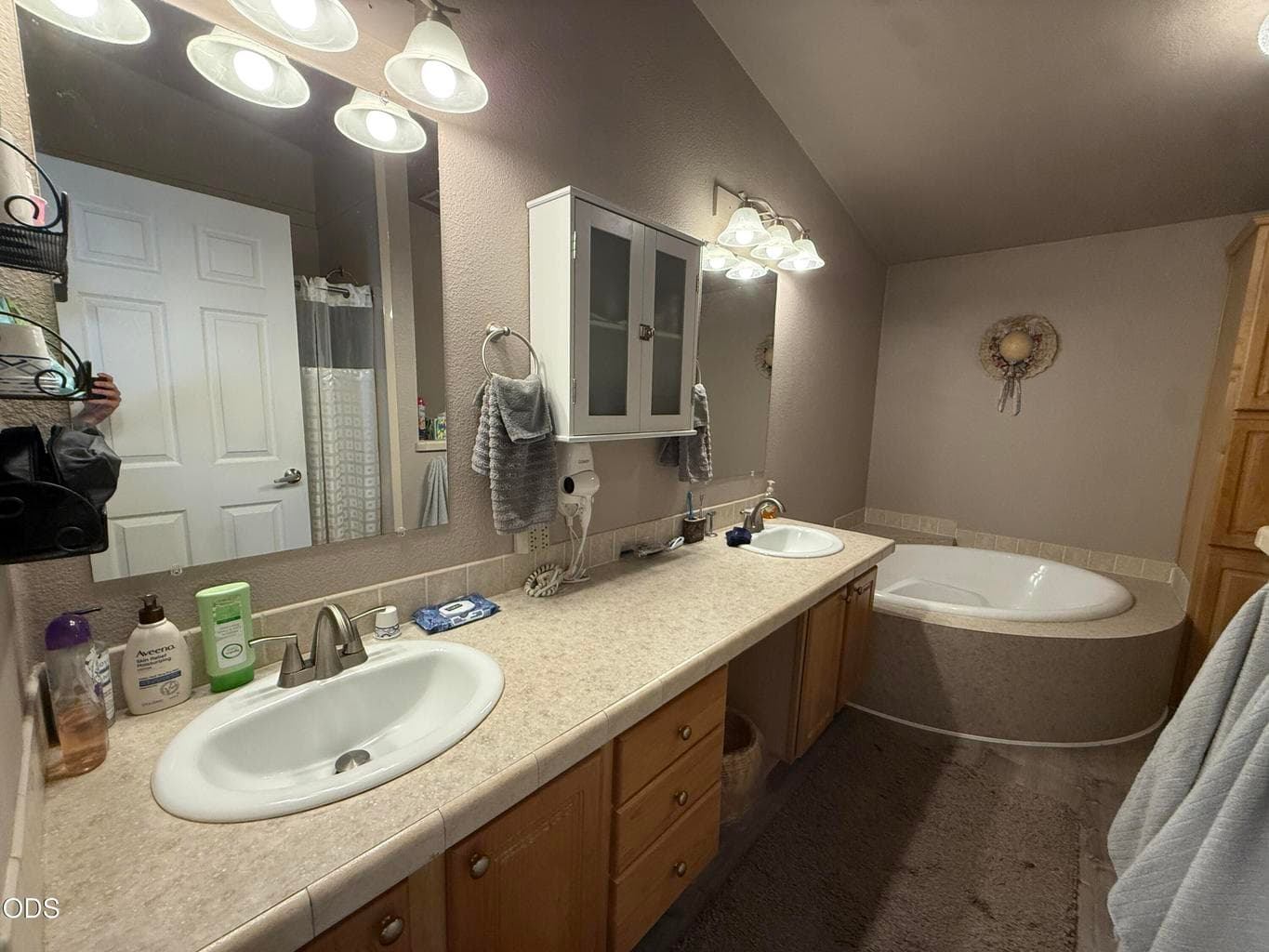 Photo of 345 SW C Street 15 of 31