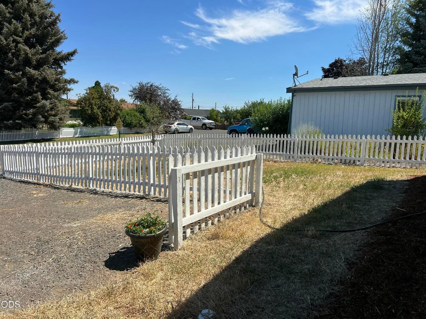 Photo of 424 4th Street 4 of 25