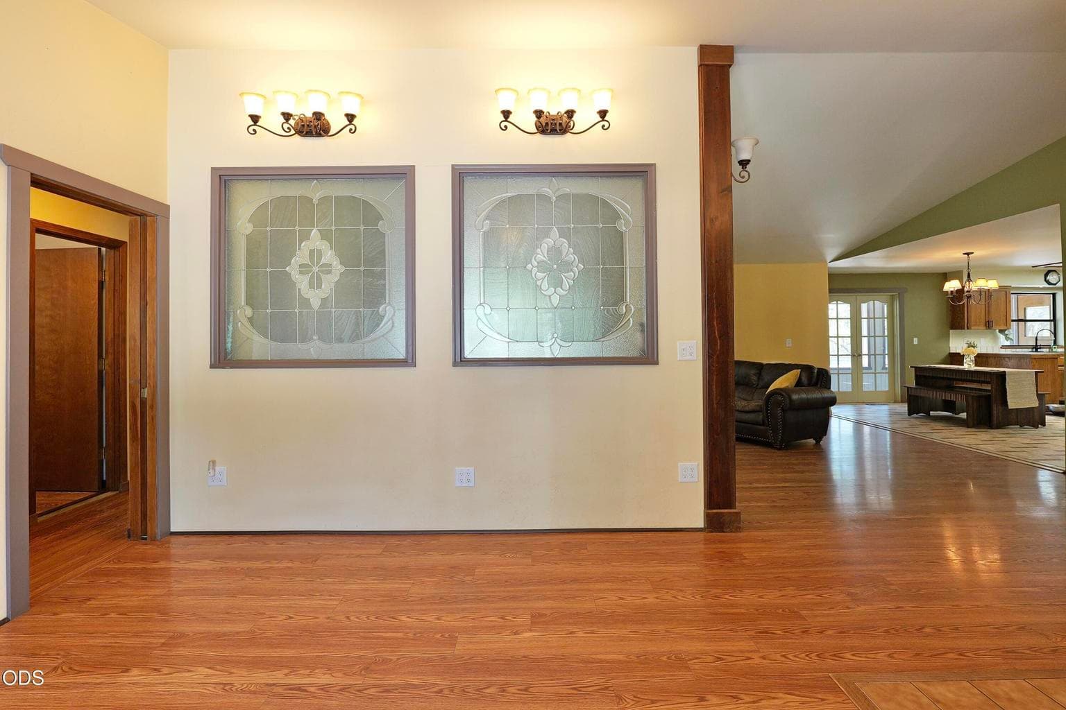 Photo of 332 Rene Drive 6 of 62