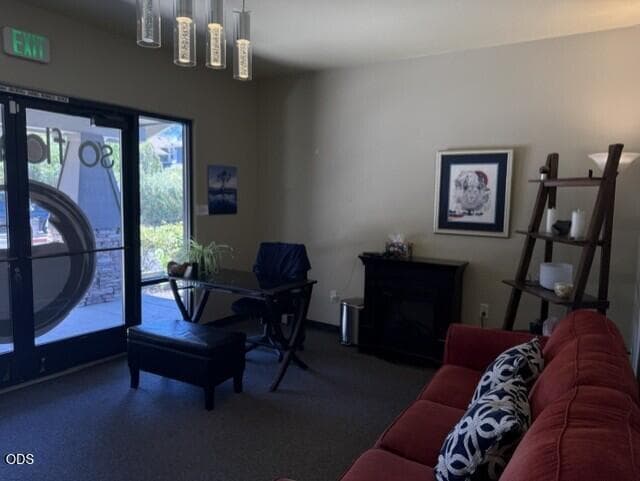 Photo of 824 Main Street 4 of 9