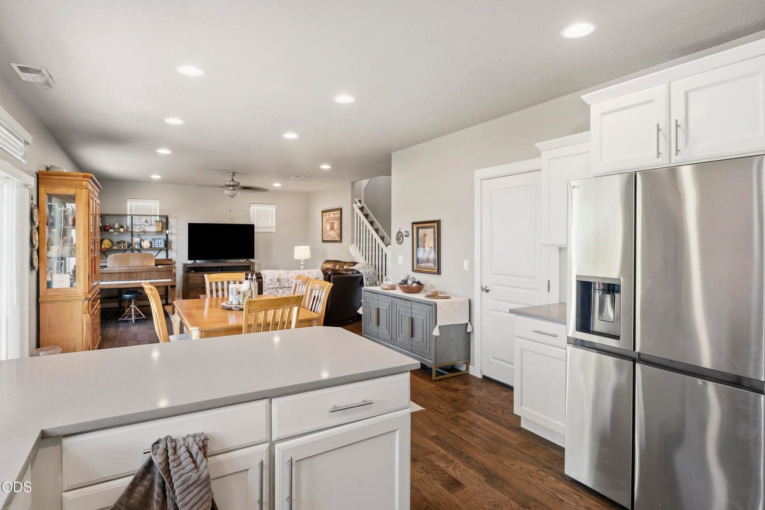 Photo of 1825 NE Kristi 19 of 44