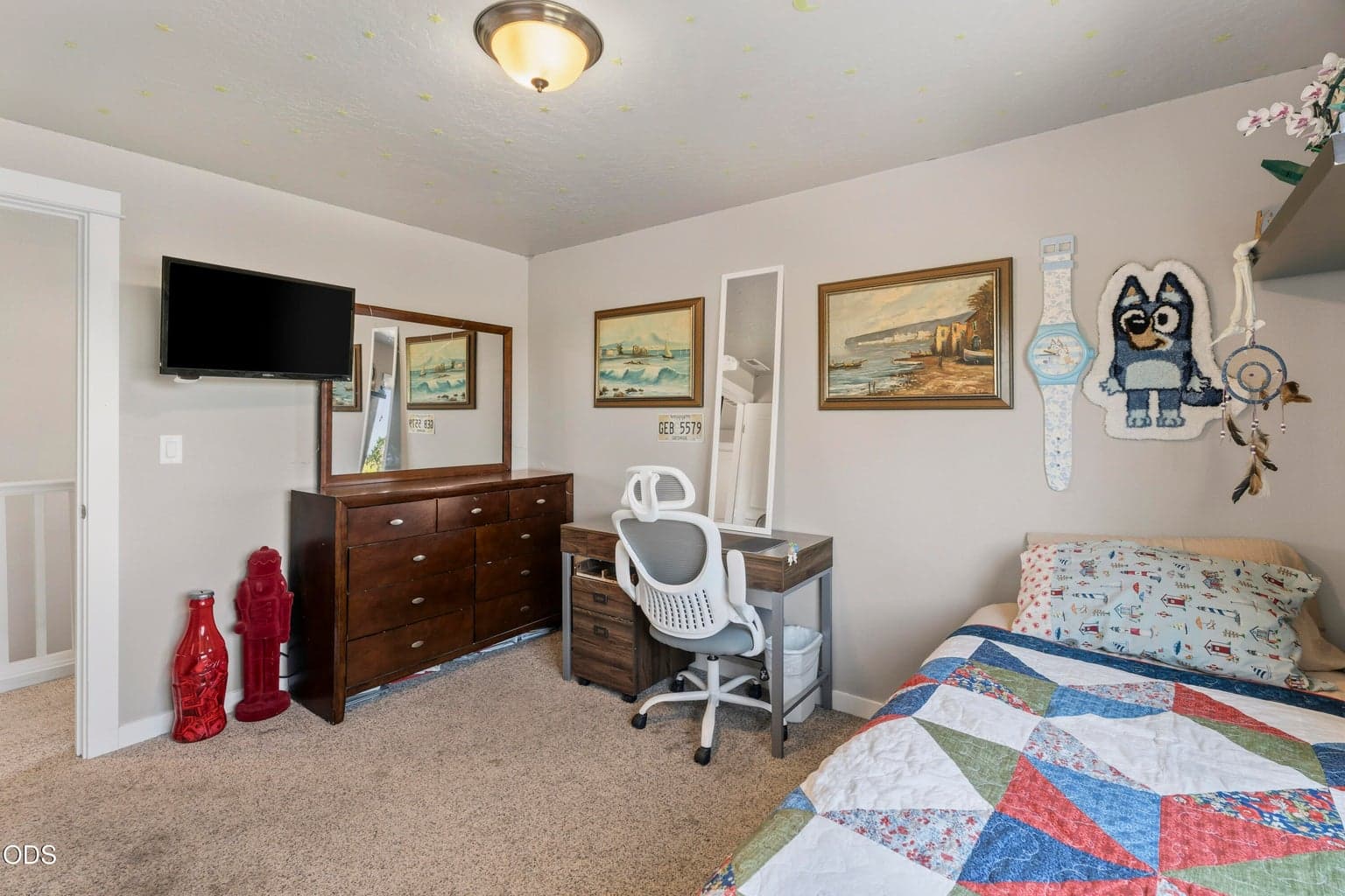 Photo of 1825 NE Kristi 29 of 44