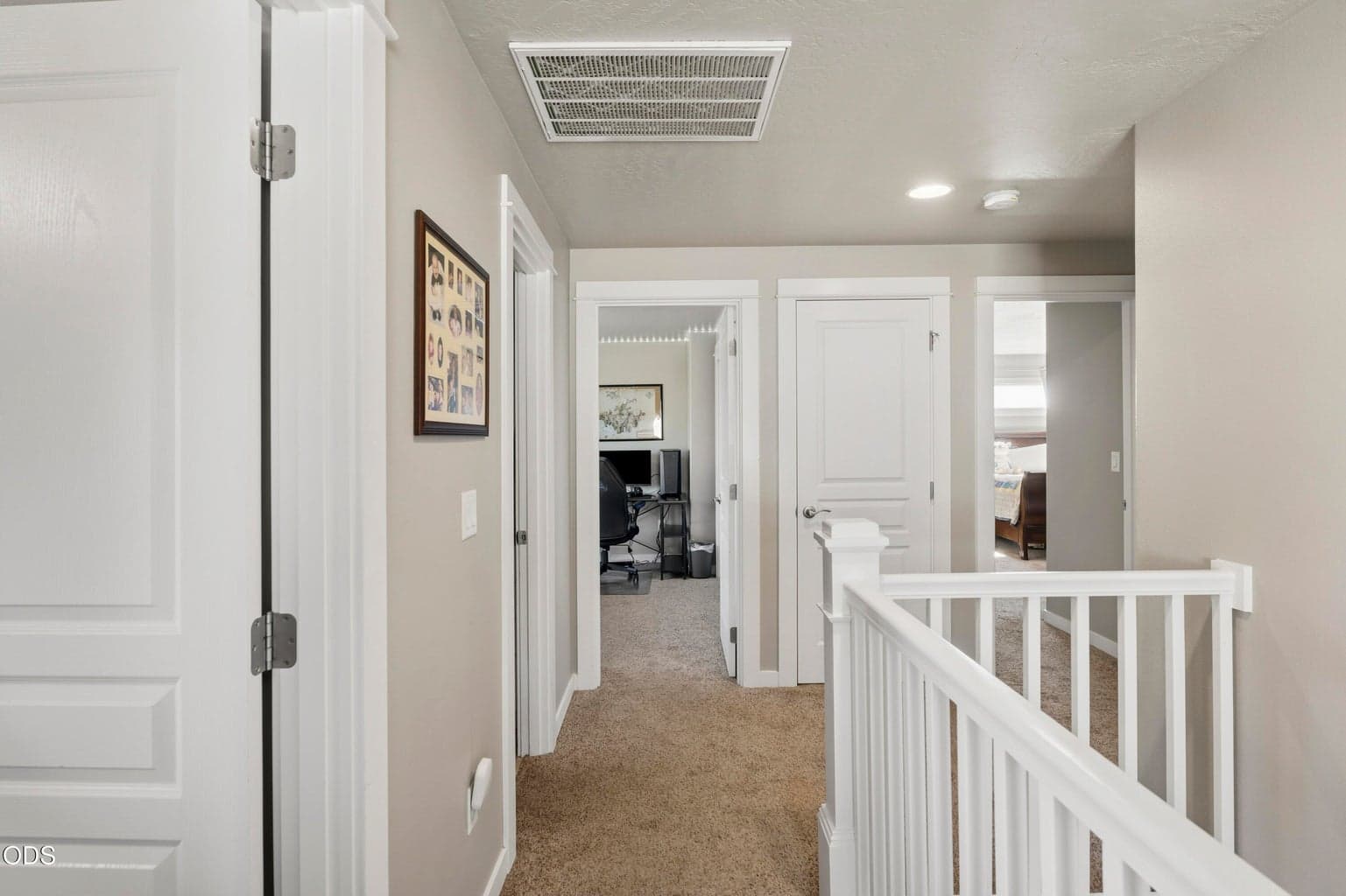 Photo of 1825 NE Kristi 21 of 44