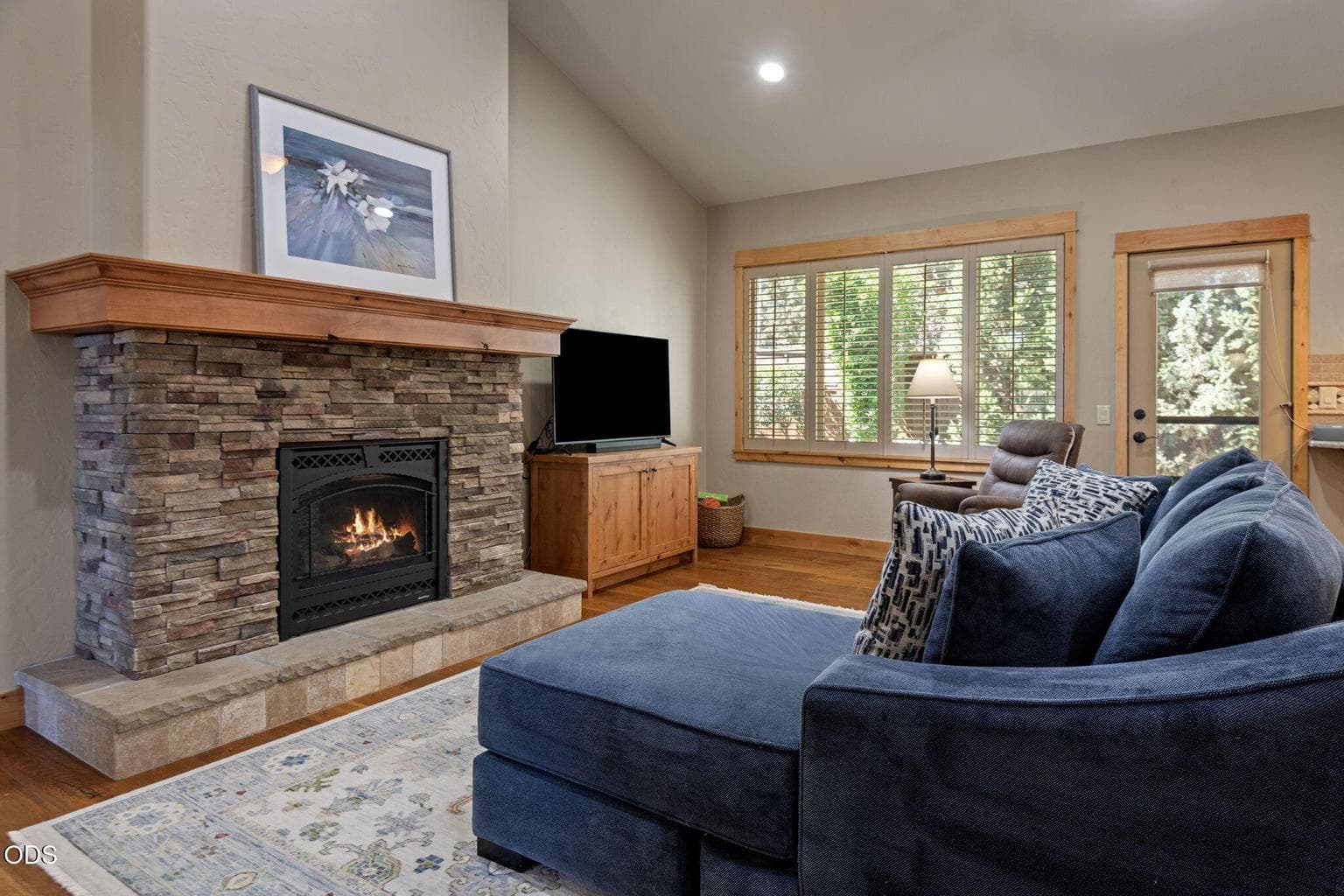 Photo of 20661 Boulderfield Avenue 10 of 33