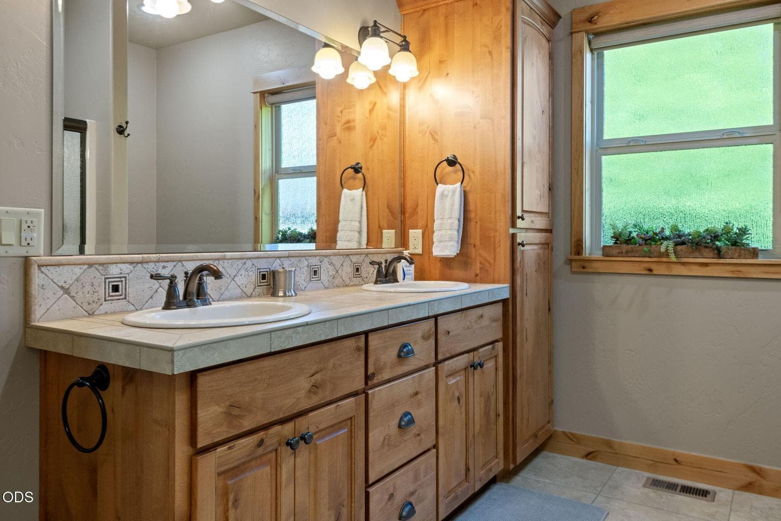 Photo of 20661 Boulderfield Avenue 19 of 33