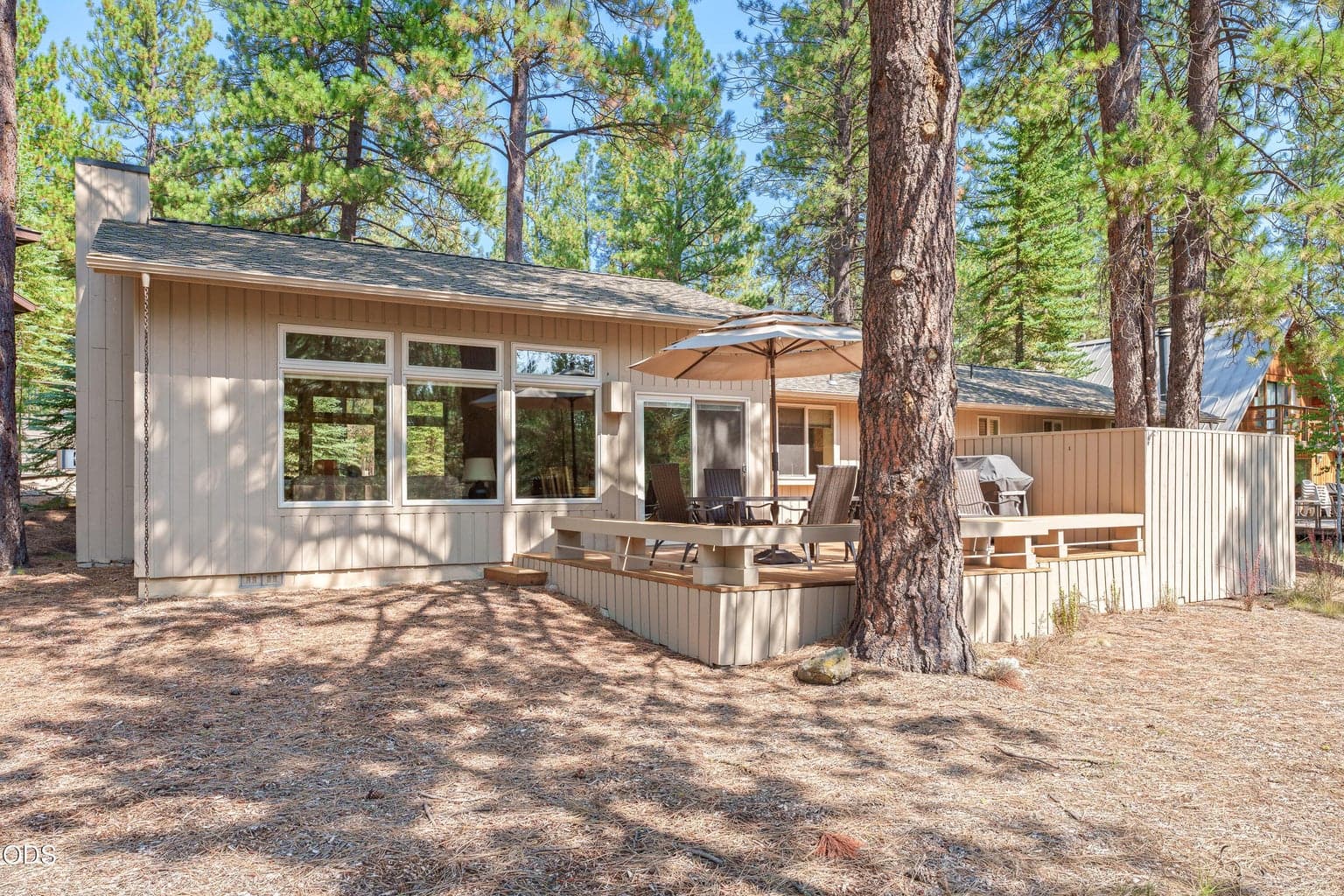 Photo of 17842 Mt Hood Lane 23 of 28