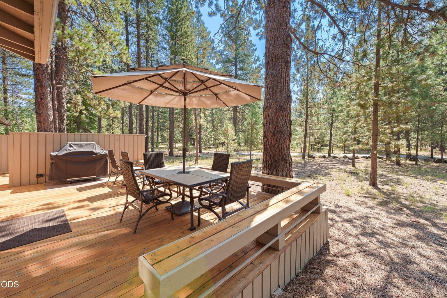 Photo of 17842 Mt Hood Lane 27 of 28