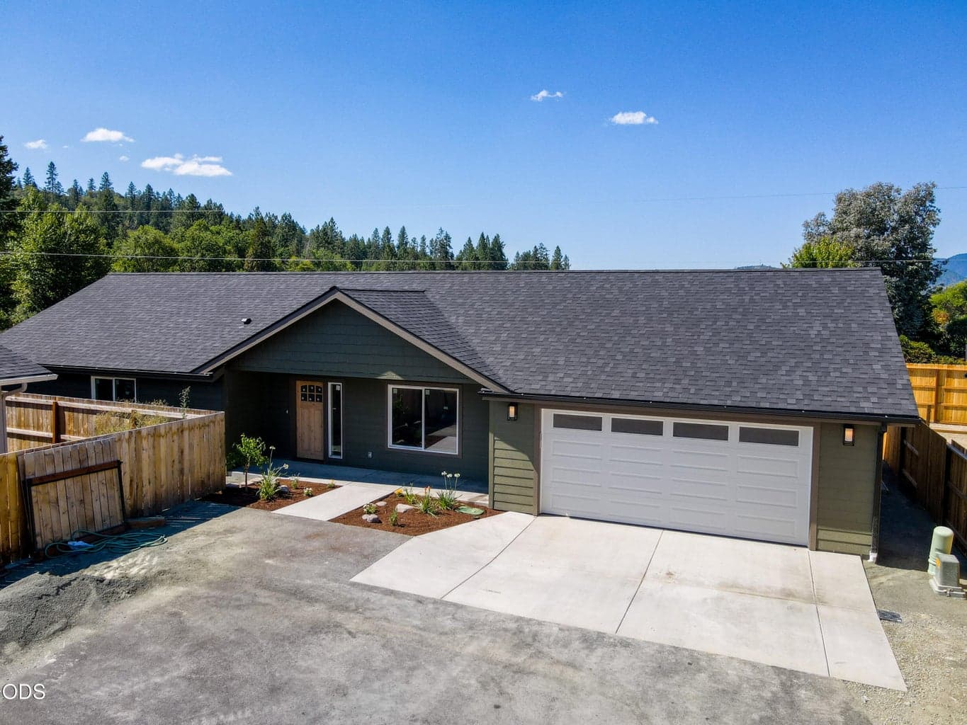 Photo of 2728 Denton Trail 1 of 29