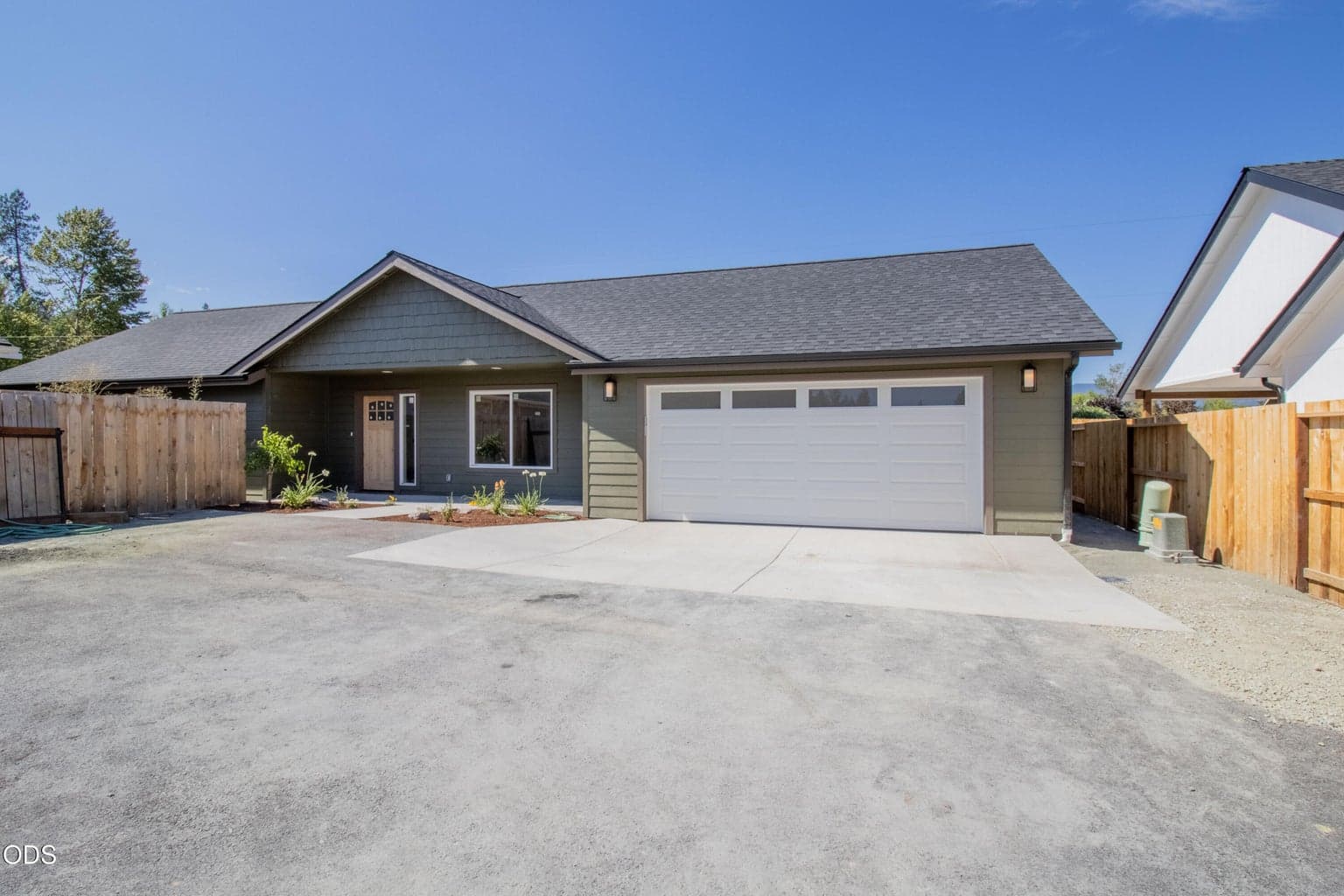 Photo of 2728 Denton Trail 2 of 29
