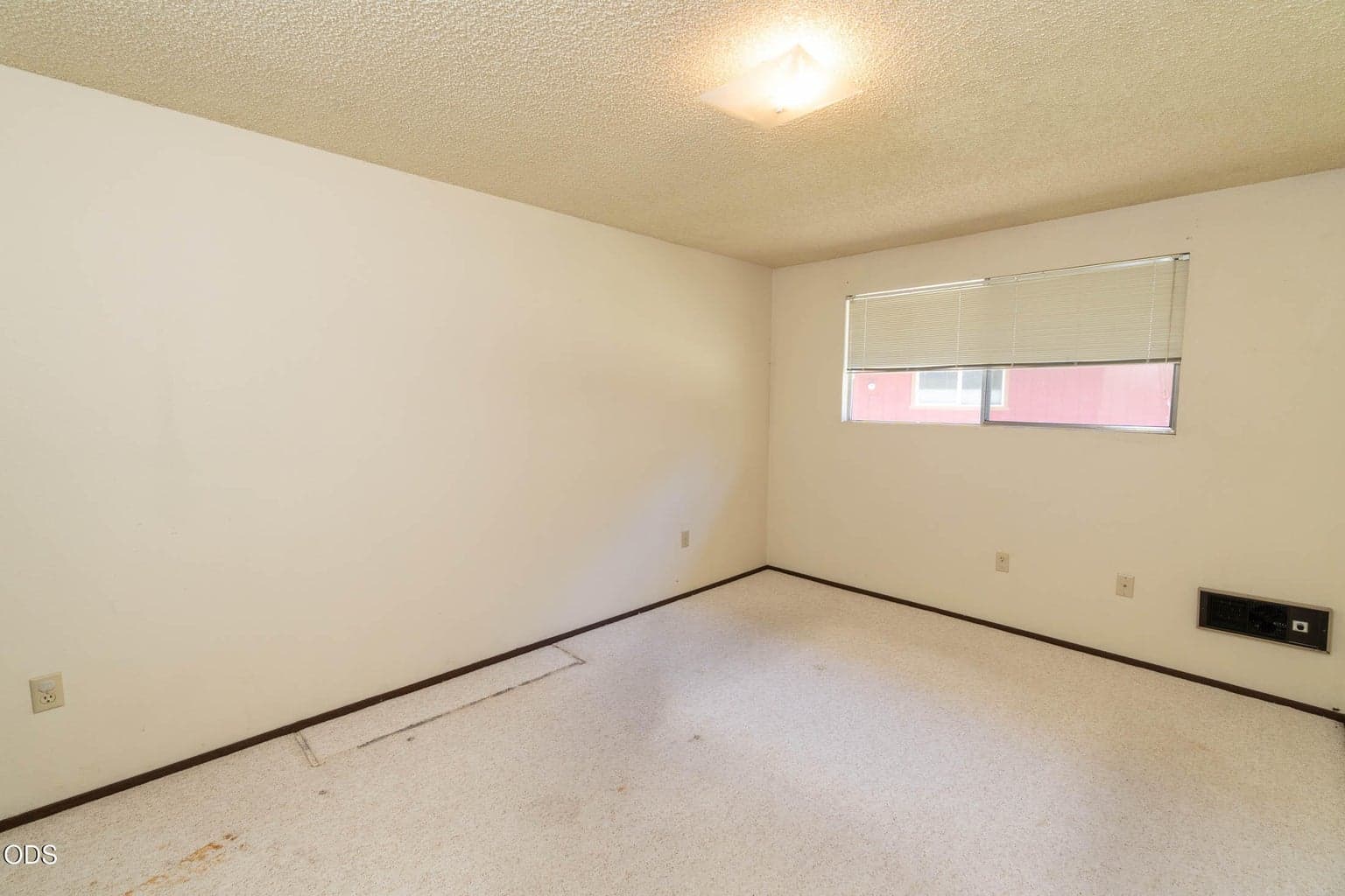Photo of 61485 Maid Marian Court 15 of 30