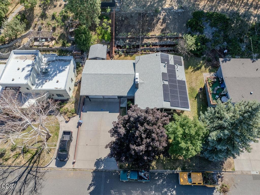 Photo of 1011 Newcastle Avenue 3 of 42