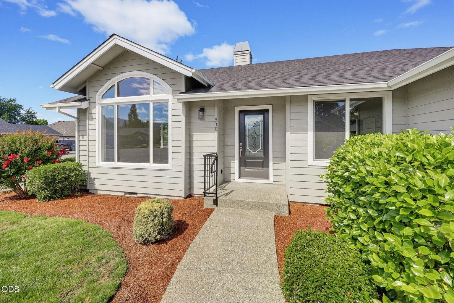 Photo of 538 Leonard Street 3 of 46