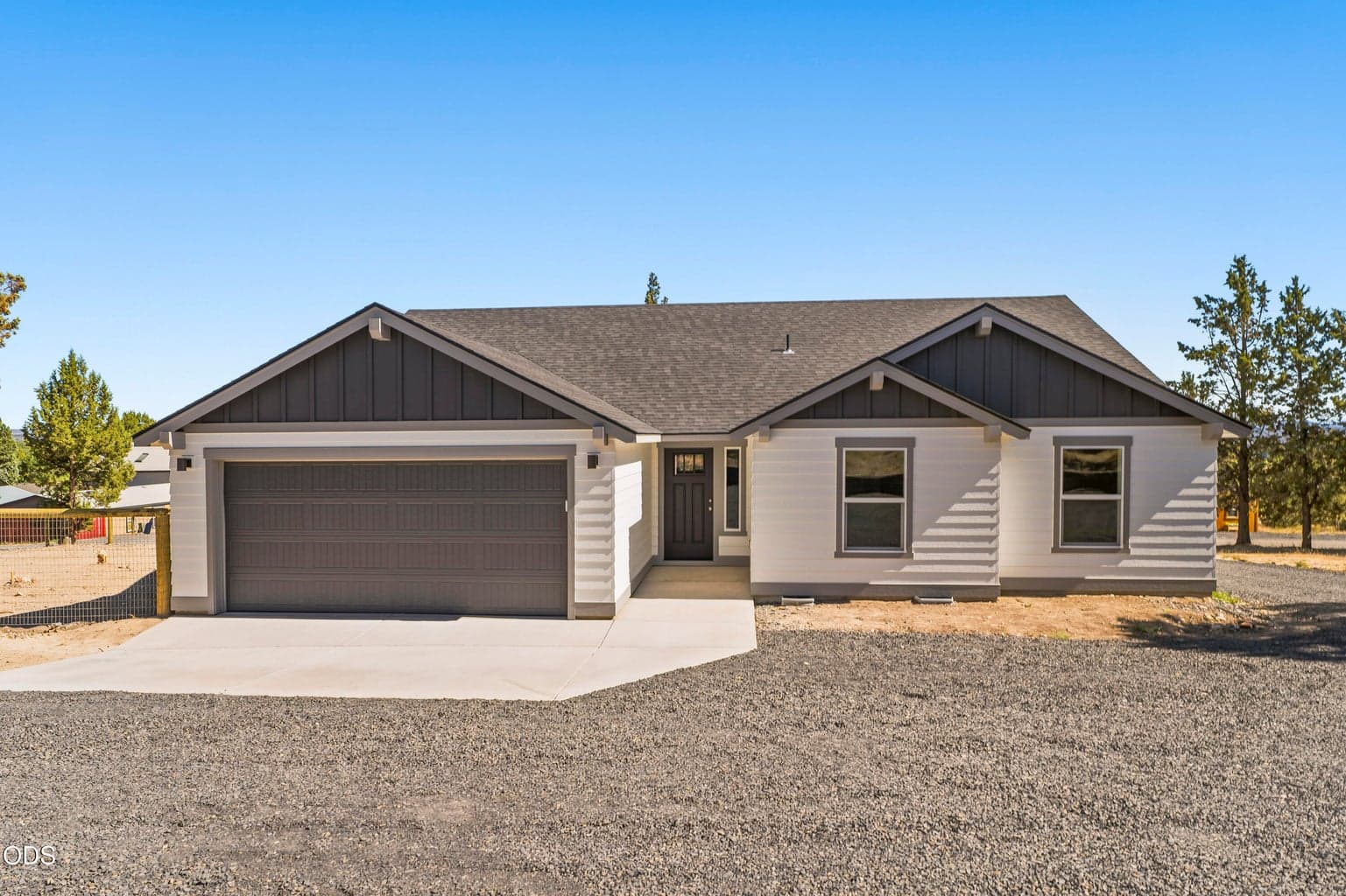 Photo of 6075 Elliott Street 1 of 61