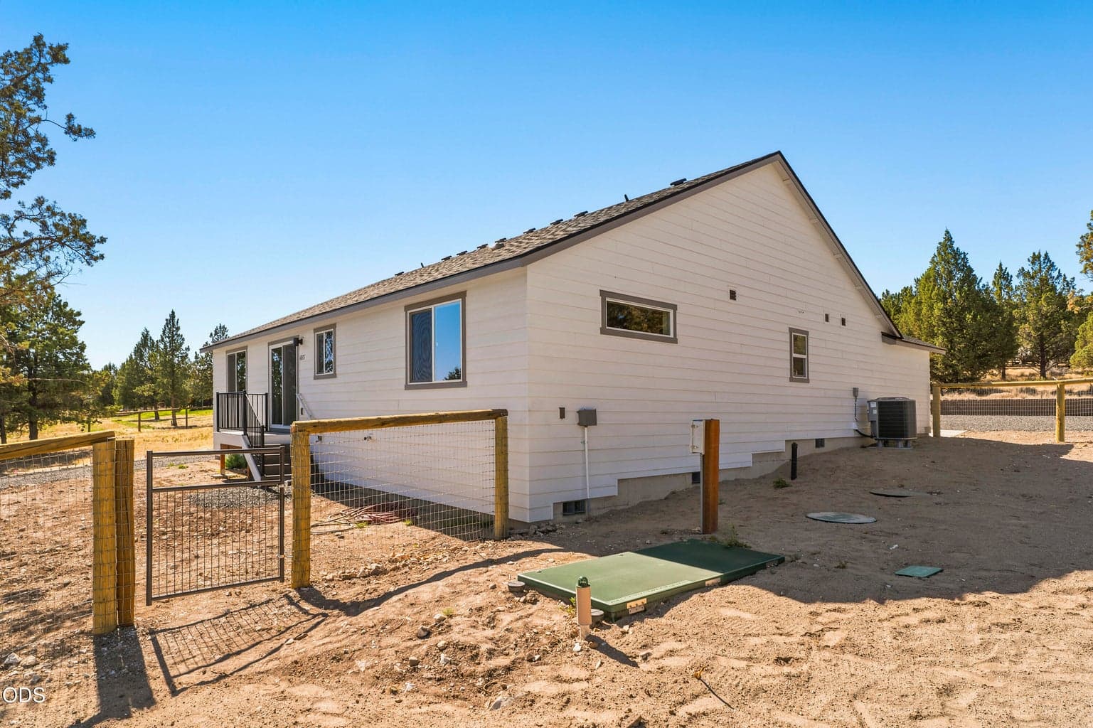 Photo of 6075 NW Elliott Street 43 of 63