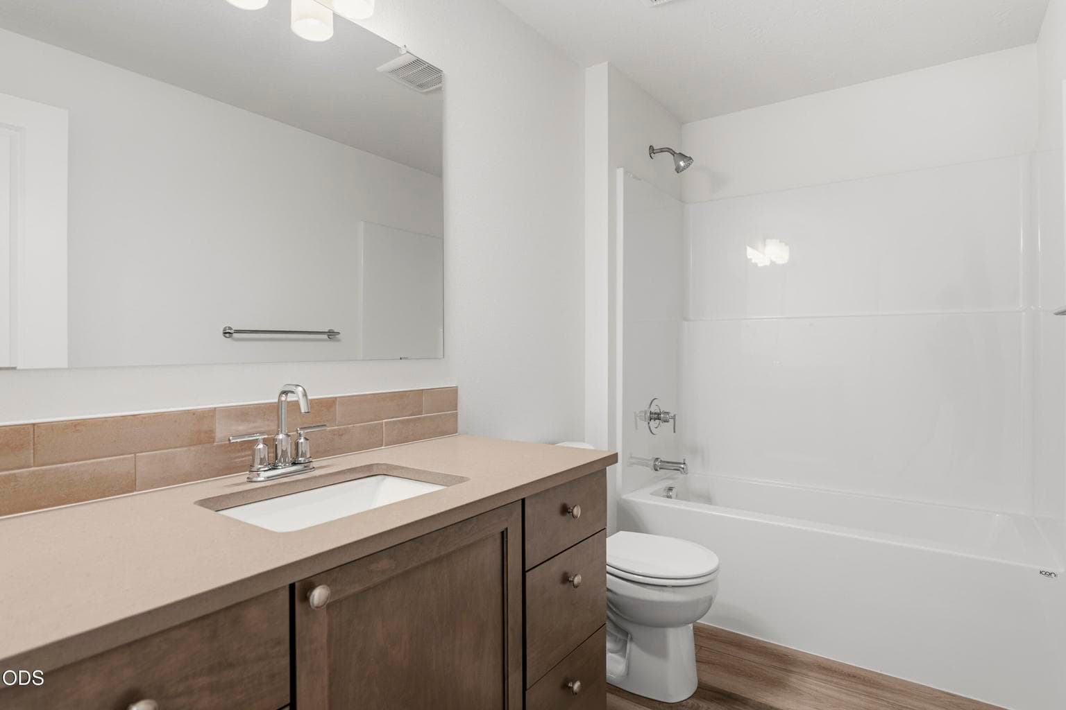 Photo of 6075 NW Elliott Street 36 of 63