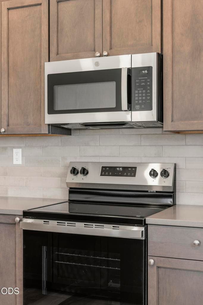 Photo of 6075 NW Elliott Street 12 of 63